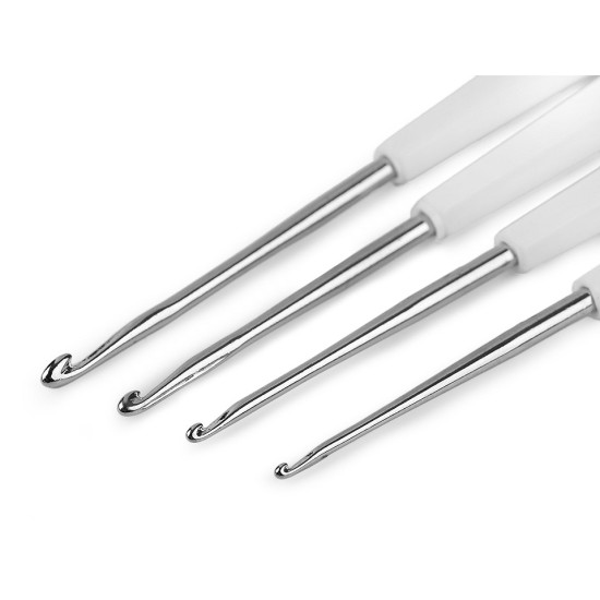 Crochet hook for yarn size 0; 2; 4; 6 - As pictured (20 Pieces) Crochet hook for yarn size 0; 2; 4; 6 - As pictured (20 Pieces)