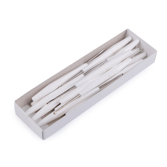 Crochet hook for yarn size 0; 2; 4; 6 - As pictured (20 Pieces) Crochet hook for yarn size 0; 2; 4; 6 - As pictured (20 Pieces)