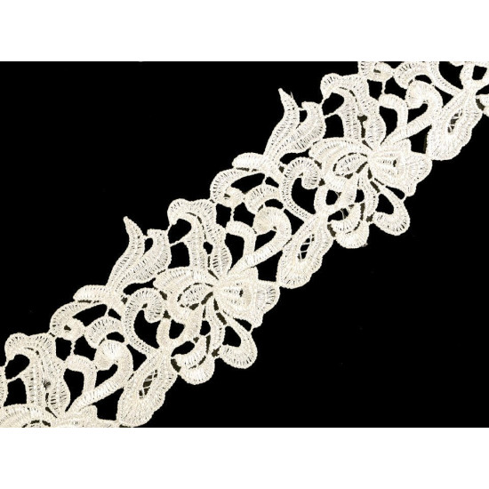 Embroidered lace trim width 70-75 mm - Cream lightest (1 Meter) Embroidered lace trim width 70-75 mm - Cream lightest (1 Meter)