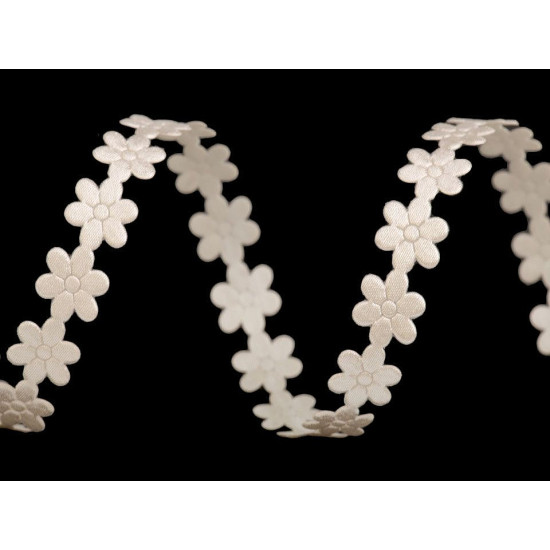 Aplikacja satynowa w taśmie szerokość 10mm kwiatki - White (1 Metr) Aplikacja satynowa w taśmie szerokość 10mm kwiatki - White (1 Metr)