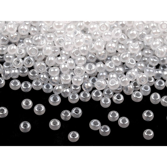 Rocailles preciosa, 10/0 - 2,3 mm - Blanc jaune (20 Grammes) Rocailles preciosa, 10/0 - 2,3 mm - Blanc jaune (20 Grammes)
