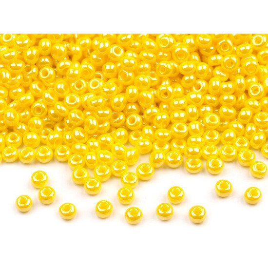 Rocailles preciosa, 10/0 - 2,3 mm - Blanc jaune (20 Grammes) Rocailles preciosa, 10/0 - 2,3 mm - Blanc jaune (20 Grammes)