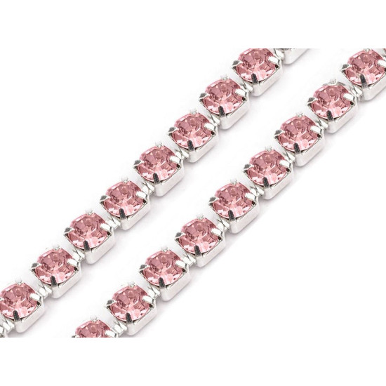 Rhinestone chain trim width 2.4 mm - Crystal (9 Meters) Rhinestone chain trim width 2.4 mm - Crystal (9 Meters)