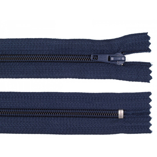 Nylon zipper, no 5, closed-end 18cm pol - Red (10 Pieces) Nylon zipper, no 5, closed-end 18cm pol - Red (10 Pieces)