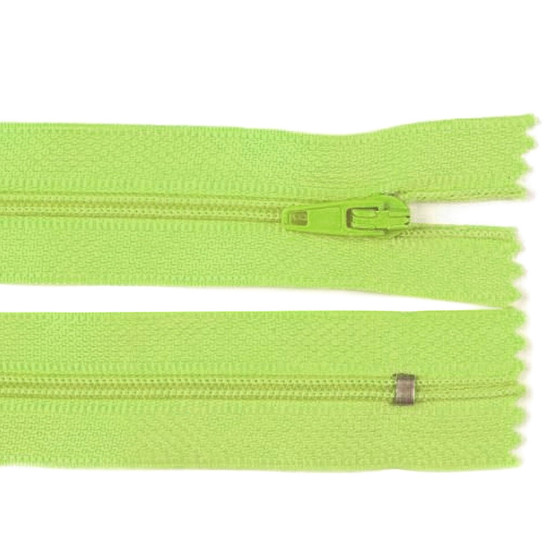 Nylon zipper, no 3, length 20 cm pinlock - Sea shell (50 Pieces) Nylon zipper, no 3, length 20 cm pinlock - Sea shell (50 Pieces)