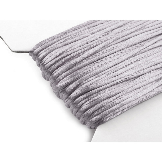100% polyester rattail satin cord ø2mm - Creamy light (200 Meters) 100% polyester rattail satin cord ø2mm - Creamy light (200 Meters)