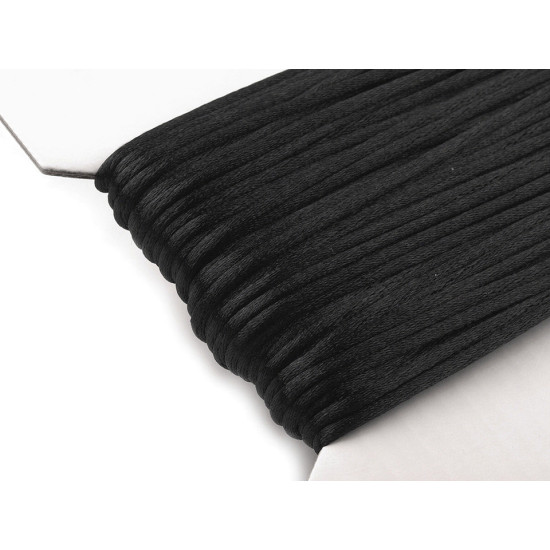 100% polyester rattail satin cord ø2mm - Creamy light (200 Meters) 100% polyester rattail satin cord ø2mm - Creamy light (200 Meters)