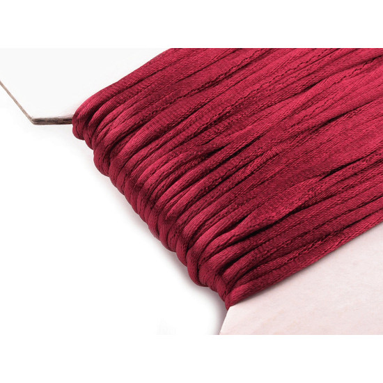 100% polyester rattail satin cord ø2mm - Creamy light (200 Meters) 100% polyester rattail satin cord ø2mm - Creamy light (200 Meters)