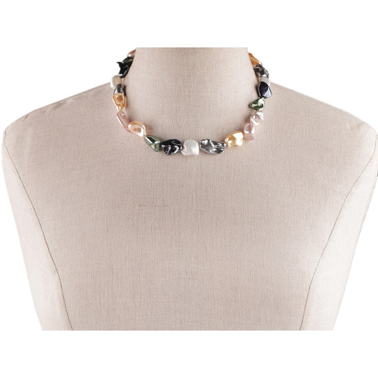 Collier composé de perles en fragments de coquillages - Poudre (3 Pièces) Collier composé de perles en fragments de coquillages - Poudre (3 Pièces)