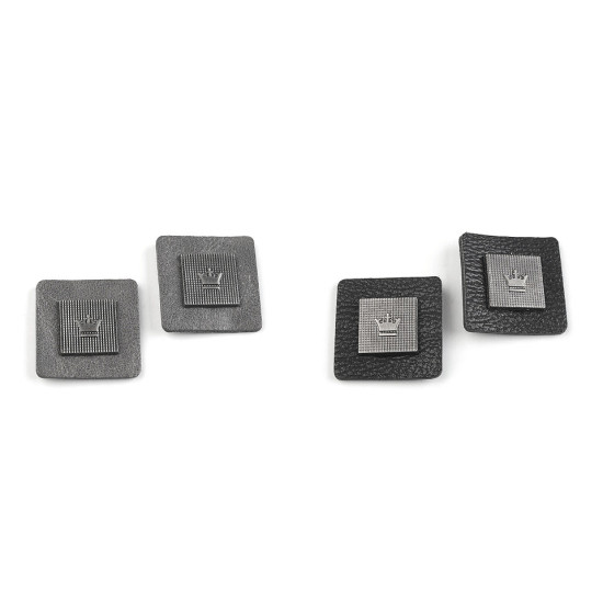 Aplikacja dekoracyjna / naszywka na odzież korona 30x30 mm - Czarny (100 Sztuki) Aplikacja dekoracyjna / naszywka na odzież korona 30x30 mm - Czarny (100 Sztuki)