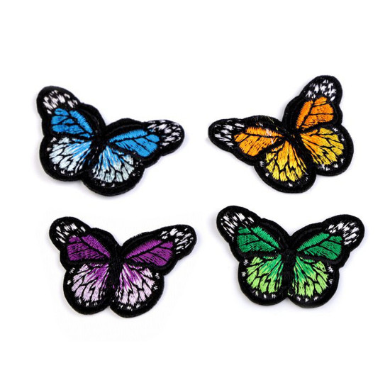 Petit patch thermocollant papillon - Couleur prune (10 Pièces) Petit patch thermocollant papillon - Couleur prune (10 Pièces)