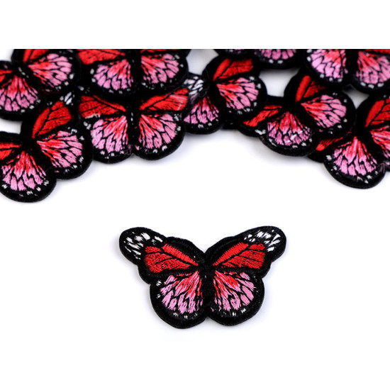 Petit patch thermocollant papillon - Couleur prune (10 Pièces) Petit patch thermocollant papillon - Couleur prune (10 Pièces)