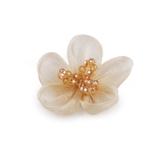 Kwiat z organzy z szlifowanymi koralikami do przyklejenia / do przyszycia ø4,5 cm - Jasnybeżowy (30 Sztuki) Kwiat z organzy z szlifowanymi koralikami do przyklejenia / do przyszycia ø4,5 cm - Jasnybeżowy (30 Sztuki)