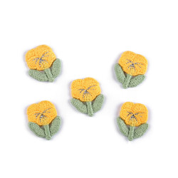 Kwiatek haftowany 2,1x2,5 cm - Biało-żółty (10 Sztuki)
