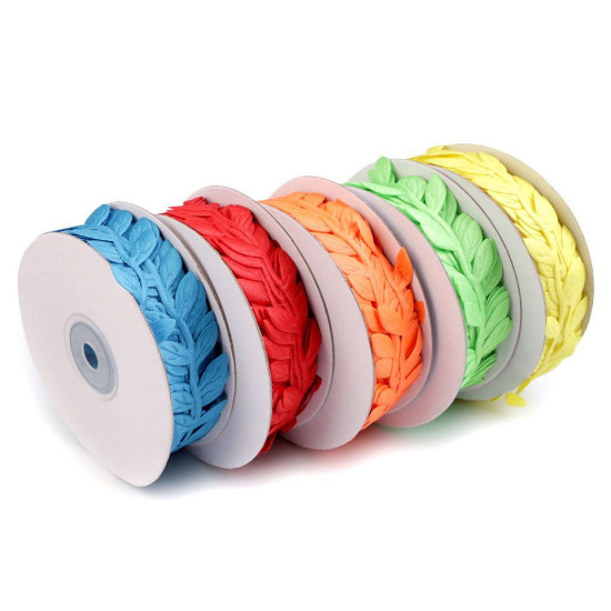 Aplikacja satynowa w taśmie szerokość 25 mm listki - Zielony (1 Metr) Aplikacja satynowa w taśmie szerokość 25 mm listki - Zielony (1 Metr)