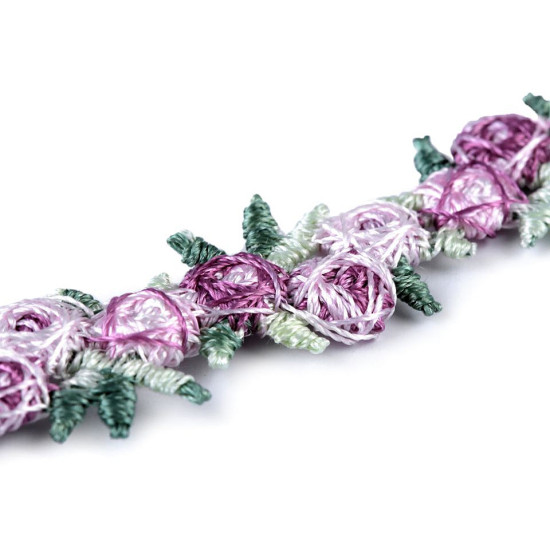 Emboidered 3d flower braid trimming width 15 mm - Light violet (27 Meters) Emboidered 3d flower braid trimming width 15 mm - Light violet (27 Meters)