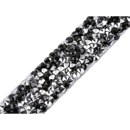 Iron on rhinestone trimming braid width 15 mm - Red (9 Meters) Iron on rhinestone trimming braid width 15 mm - Red (9 Meters)