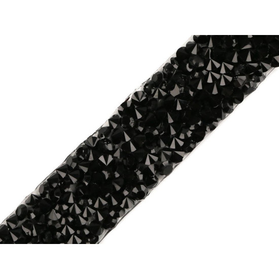 Iron on rhinestone trimming braid width 15 mm - Red (9 Meters) Iron on rhinestone trimming braid width 15 mm - Red (9 Meters)
