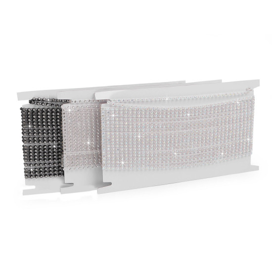 Crystal rhinestone chain / trimming ø4 mm - Crystal (9 Meters) Crystal rhinestone chain / trimming ø4 mm - Crystal (9 Meters)