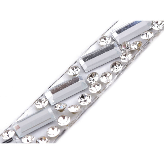 Braid trimming with rhinestones, width 8 mm, iron-on - Crystal (1 Meter) Braid trimming with rhinestones, width 8 mm, iron-on - Crystal (1 Meter)