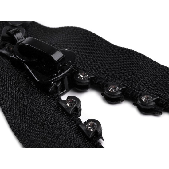 Cápa fogú cipzár 16 cm vastag no 4 strassz kövekkel - Fekete (1 Darab) Cápa fogú cipzár 16 cm vastag no 4 strassz kövekkel - Fekete (1 Darab)