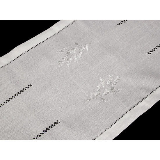 Bieżnik / obrus haftowany 40x160 cm - Off white (2 Sztuki) Bieżnik / obrus haftowany 40x160 cm - Off white (2 Sztuki)
