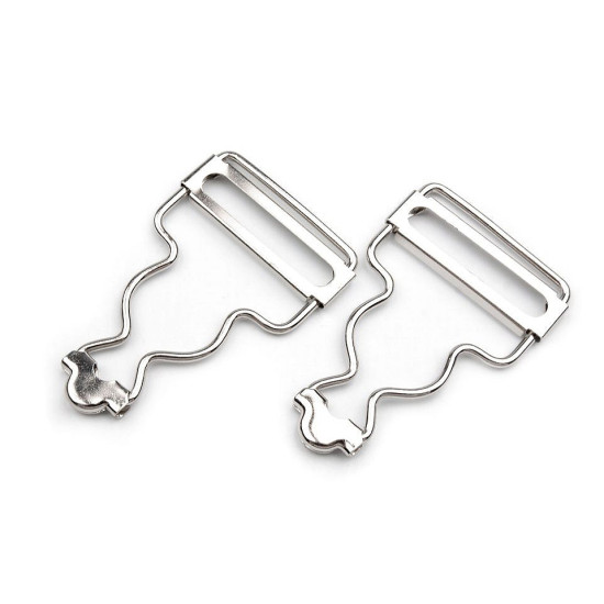 Dungaree clips, pulling hole 28; 30; 38 mm - Vintage brass (4 Pieces) Dungaree clips, pulling hole 28; 30; 38 mm - Vintage brass (4 Pieces)