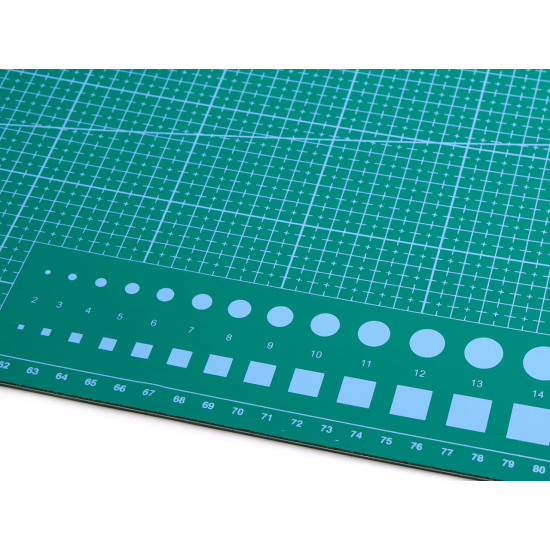 Double-sided cutting mat 60x90 cm - Pastel green (2 Pieces) Double-sided cutting mat 60x90 cm - Pastel green (2 Pieces)