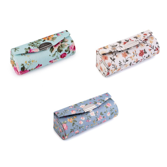Etui na pomadkę w kwiaty z lusterkiem - Czarny (12 Sztuki) Etui na pomadkę w kwiaty z lusterkiem - Czarny (12 Sztuki)