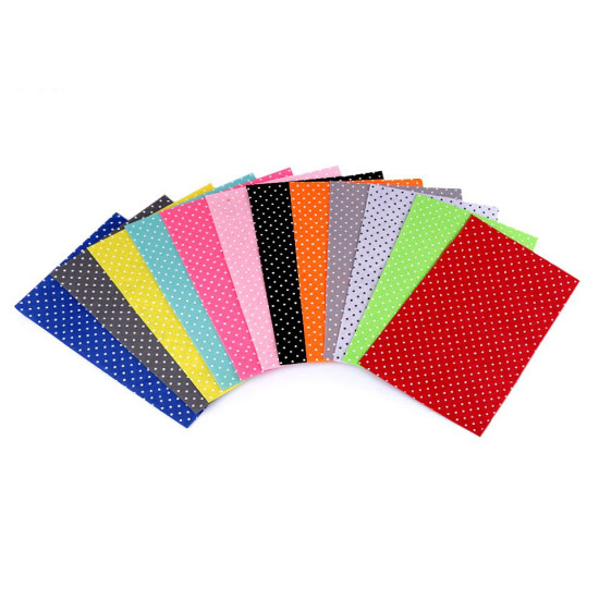 Filc dekoracyjny 20x30 cm kropeczki - Błękit pruski (12 Sztuki) Filc dekoracyjny 20x30 cm kropeczki - Błękit pruski (12 Sztuki)