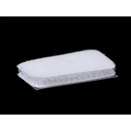Hook and loop self adhesive rectangles 25x32 mm - White (1 Card)