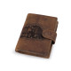 Férfi pénztárca bőr, halásznak, motorosnak 9,5x12 cm - Barna konyak (1 Darab) Férfi pénztárca bőr, halásznak, motorosnak 9,5x12 cm - Barna konyak (1 Darab)