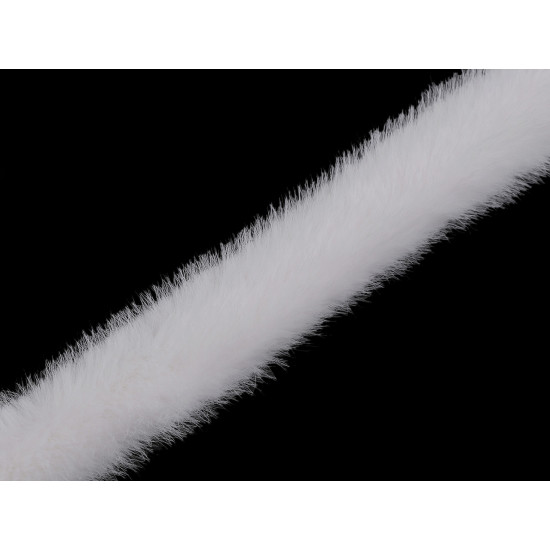 Varrható dekorációs szőrme szélessége 3 cm - Off white (1 Méter)