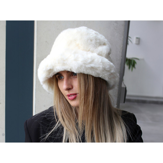 Fur hat - Black (3 Pieces) Fur hat - Black (3 Pieces)