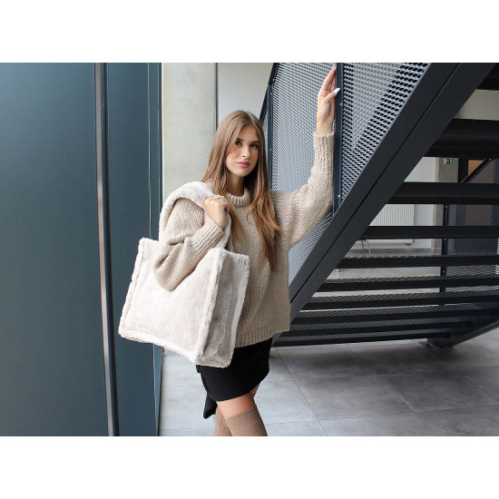 Pelz-tasche/handtasche, 44 x 35 cm - Hellbeige (1 Stück) Pelz-tasche/handtasche, 44 x 35 cm - Hellbeige (1 Stück)