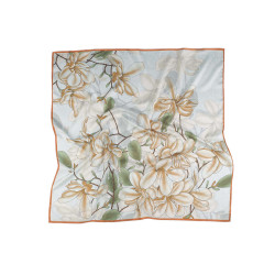 Satin scarf 70x70 cm - Creamy light (1 Piece)