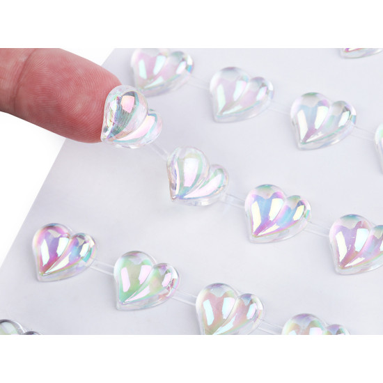 Self-adhesive heart on adhesive strip ab effect - Crystal ab (1 Card) Self-adhesive heart on adhesive strip ab effect - Crystal ab (1 Card)
