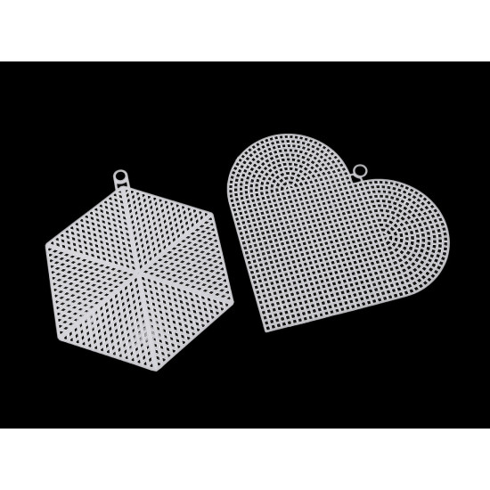 Plastic canvas grid for cross stitch, heart, snowflake - White (20 Pieces) Plastic canvas grid for cross stitch, heart, snowflake - White (20 Pieces)