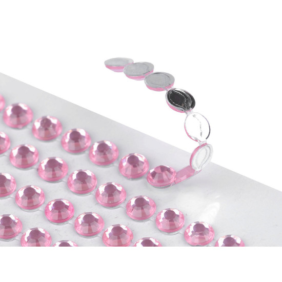 Self-adhesive rhinestones on an adhesive strip ø5 mm - Crystal (1 Card) Self-adhesive rhinestones on an adhesive strip ø5 mm - Crystal (1 Card)