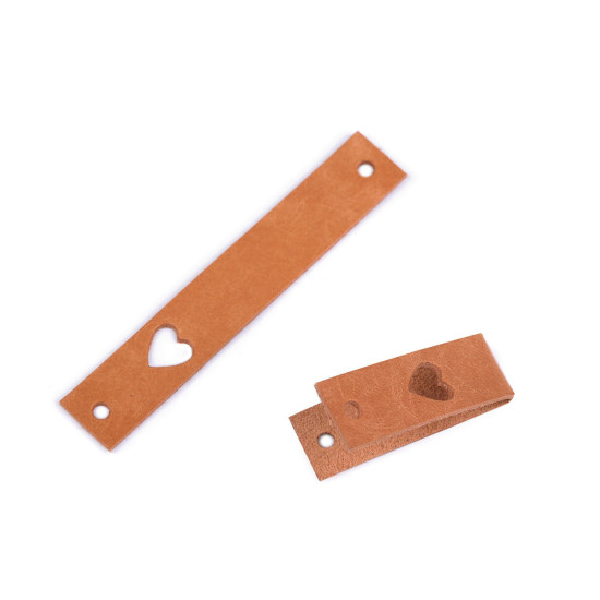 Bőr szív alakú cimke 12x70 mm - Barna (1 Darab) Bőr szív alakú cimke 12x70 mm - Barna (1 Darab)