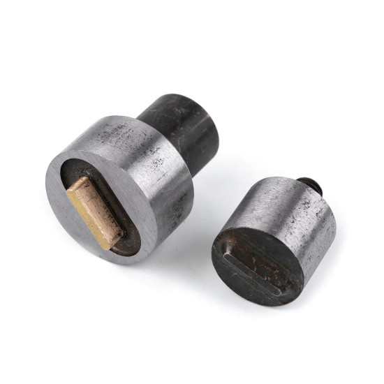 Aufsatz zum nieten von ovalen ösen mit abmessungen von 4 x 16 mm, 5 x 18 mm - Nickel (1 Set) Aufsatz zum nieten von ovalen ösen mit abmessungen von 4 x 16 mm, 5 x 18 mm - Nickel (1 Set)