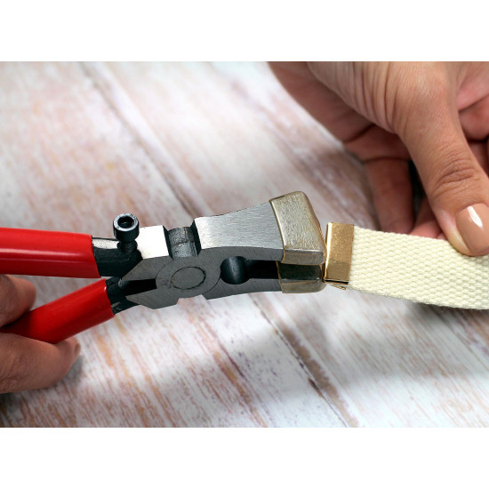 Pliers for flat ends - Red (1 Piece) Pliers for flat ends - Red (1 Piece)
