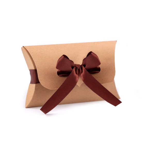 Pudełeczko dekoracyjne z kokardką 6,5x11 cm - Naturalny brąz (10 Sztuki) Pudełeczko dekoracyjne z kokardką 6,5x11 cm - Naturalny brąz (10 Sztuki)