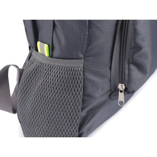 Lightweight folding backpack 37x41 cm - Black (1 Piece) Lightweight folding backpack 37x41 cm - Black (1 Piece)