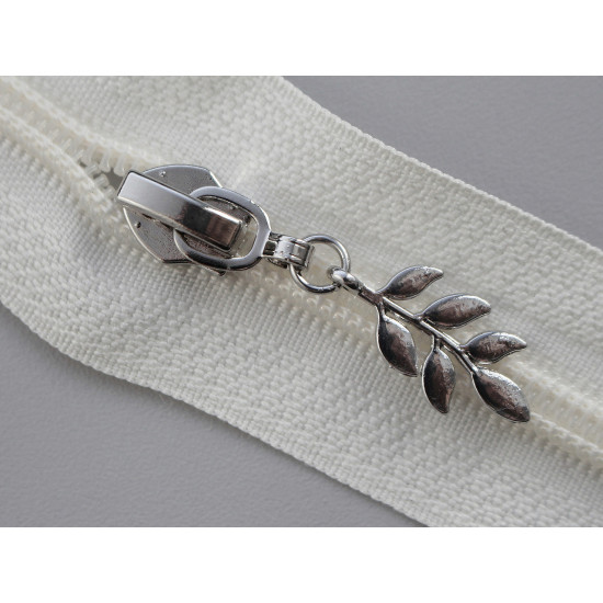 Slider for no 3 plastic zippers with pendant hook - Nickel (100 Pieces) Slider for no 3 plastic zippers with pendant hook - Nickel (100 Pieces)